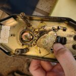 GOAL製サムラッチ錠の故障不具合｜分解修理で動きをスムーズに！
