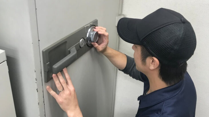 開かない業務用金庫を開けます／鍵・ダイヤル解錠に出張対応する鍵屋
