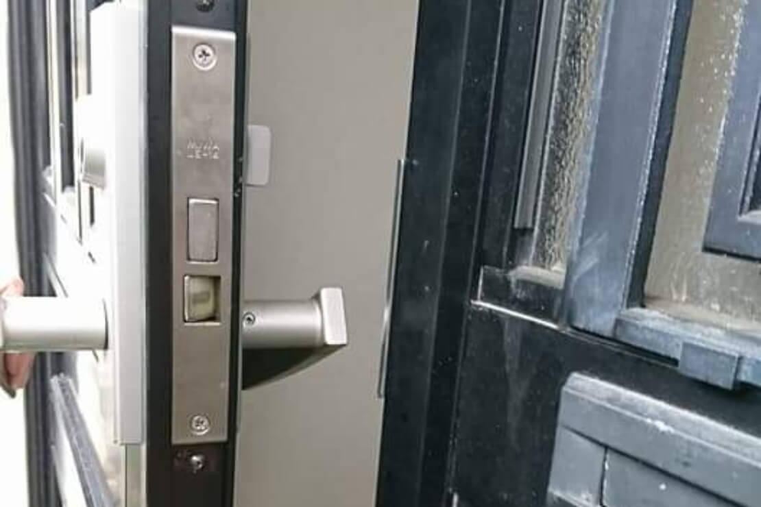 松戸市で玄関の鍵を失くしたことによる解錠｜ピッキングで開けます
