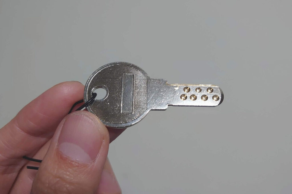 ロッカーのディンプルキーを紛失しても鍵作製が可能