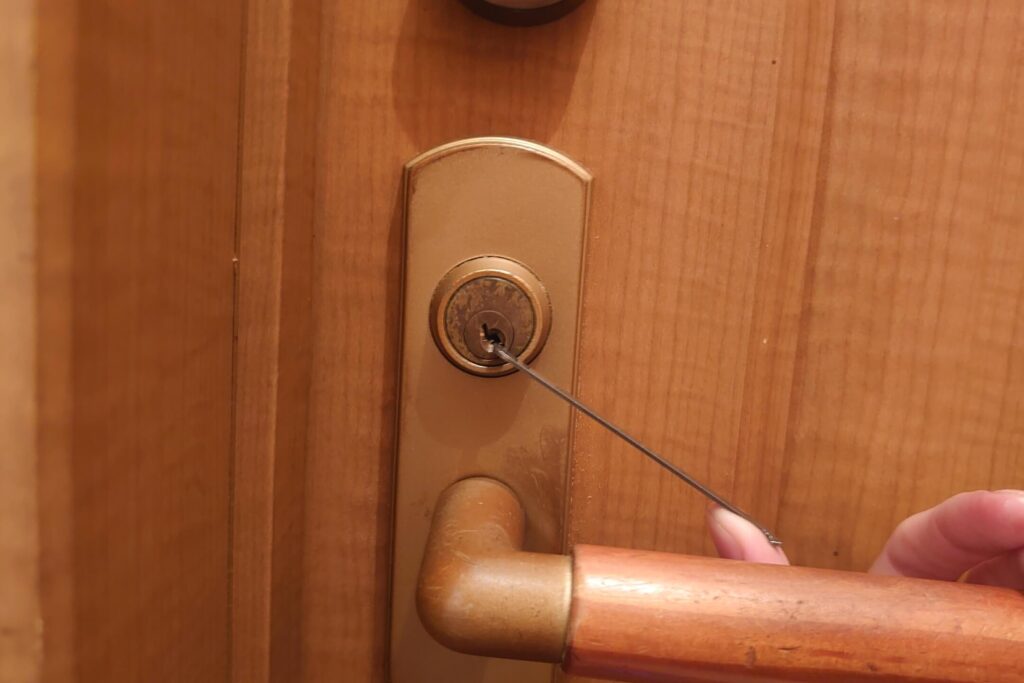 室内錠の鍵紛失によるピッキング解錠に対応