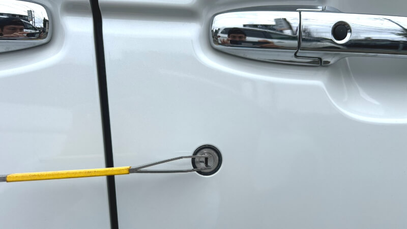 N-BOXの鍵穴は全て特殊キー(ウェーブキー) N-BOXの鍵穴は全て特殊キー(ウェーブキー)