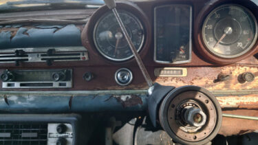 超年代物ベンツの紛失キー作成は錆や固着で非常に難しい