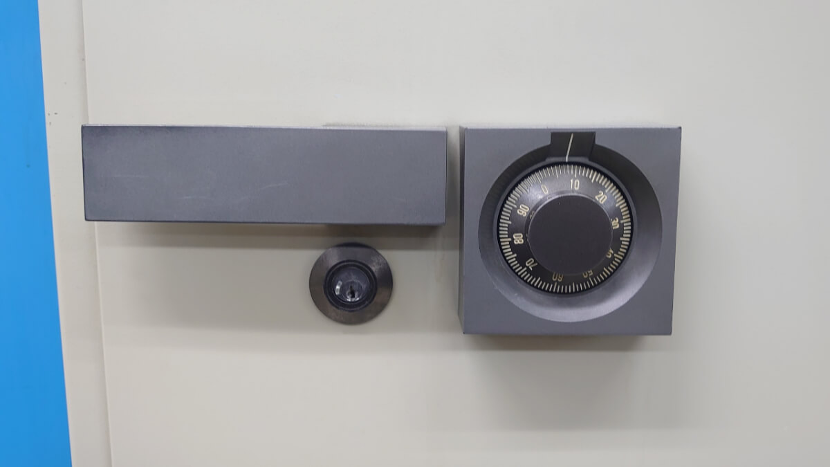 100万変換ダイヤル錠と刻みシリンダー 100万変換ダイヤル錠と刻みシリンダー