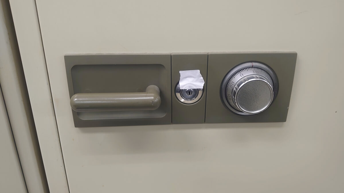 100万変換ダイヤル錠とディンプルシリンダー 100万変換ダイヤル錠とディンプルシリンダー